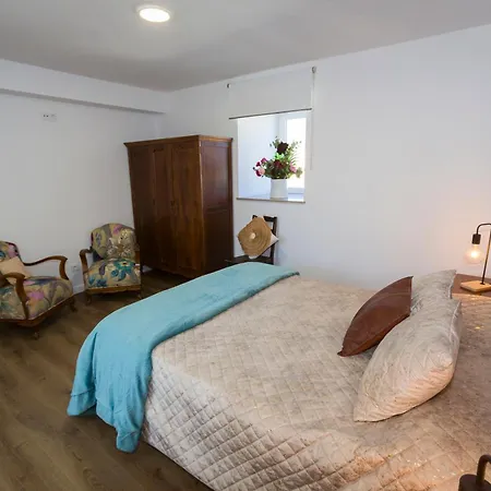 Casa Lela دومبريا