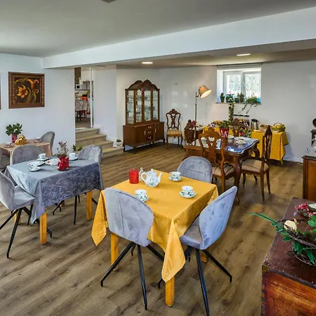 Casa Lela